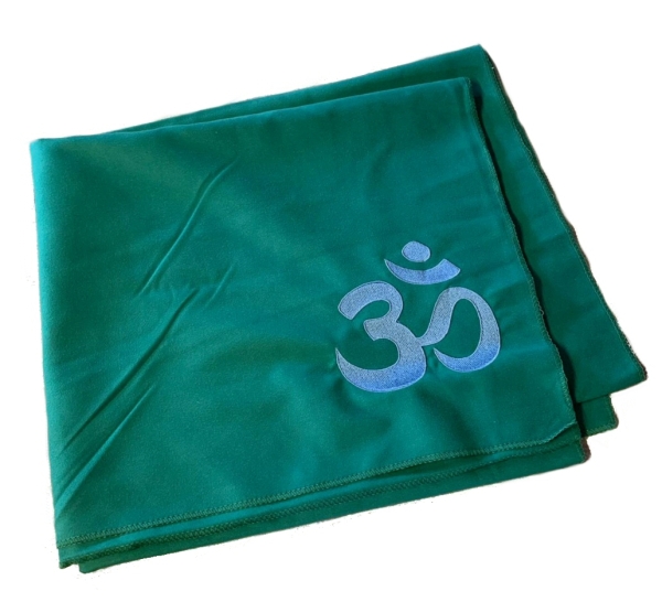Yoga-Tuch als Unterlage für die Yoga Matte