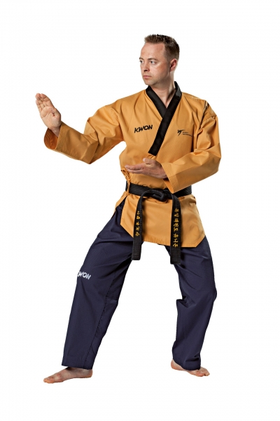 KWON (R) Taekwondo Anzug Poomsae Grand Master WT