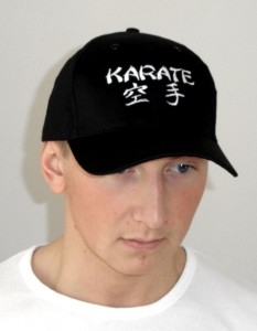 Baseball-Cap mit "Karate" Bestickung